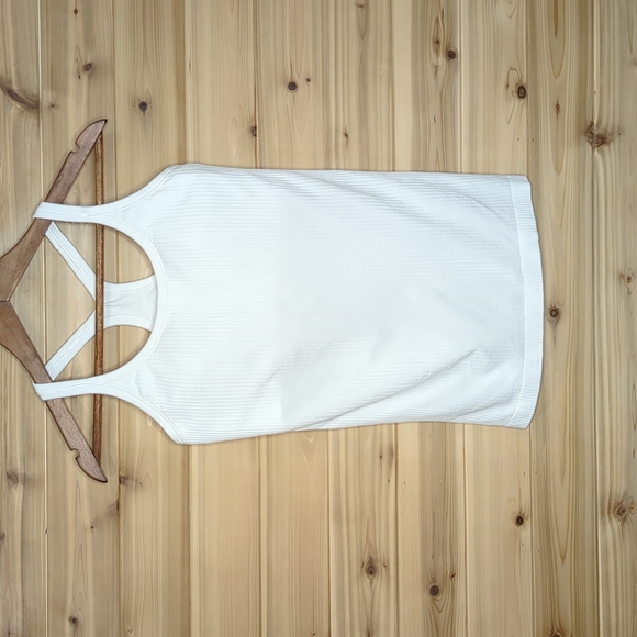 Lululemon Ebb to Street Tank II White Size 8 Racerback w1ax1s - Picture 2 of 9